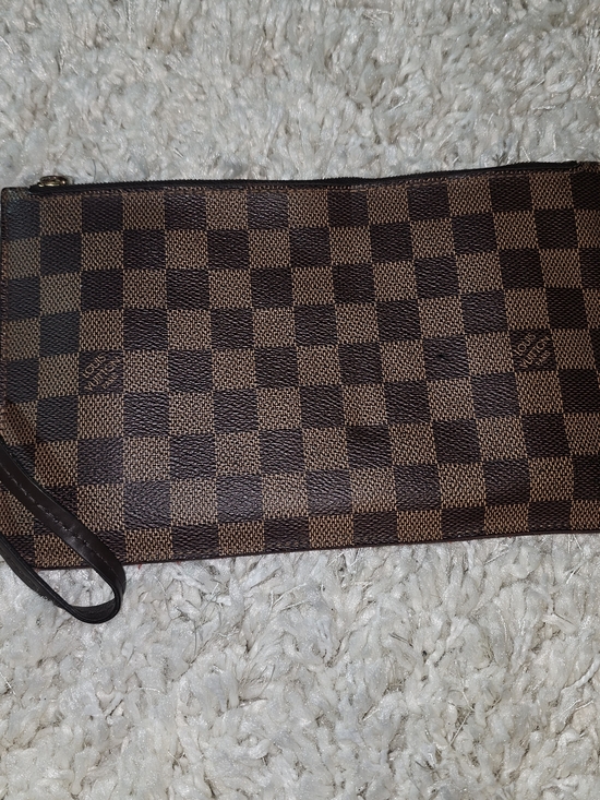 Louis Vuitton Handbags - Louis Vuitton Neverfull MM Pochette Pouch/Clutch in Damier Ebene Canvas